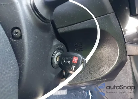 2015 Toyota Corolla Le z USA, uszkodzony, nr VIN 2T1BURHE5FC366391